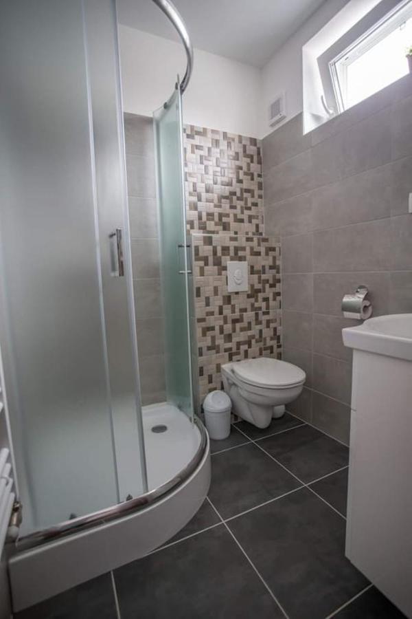 Mona Apartman Sárvár المظهر الخارجي الصورة